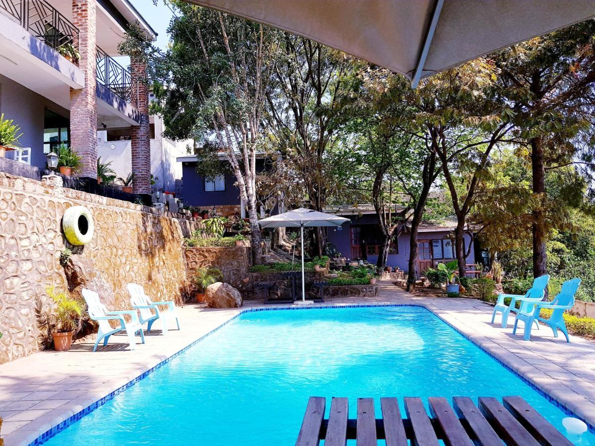 Chinyonga Guesthouse Limbe ภายนอก รูปภาพ